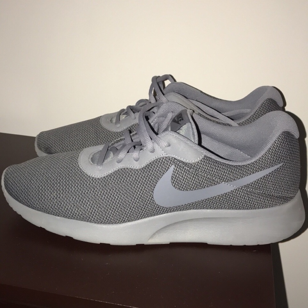 Men’s Nike shoes